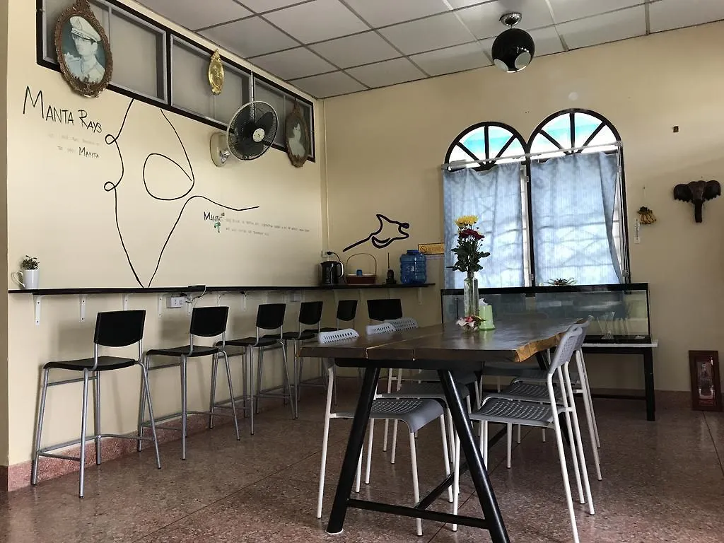 Bed Khaolak Hostel カオラック タイ王国